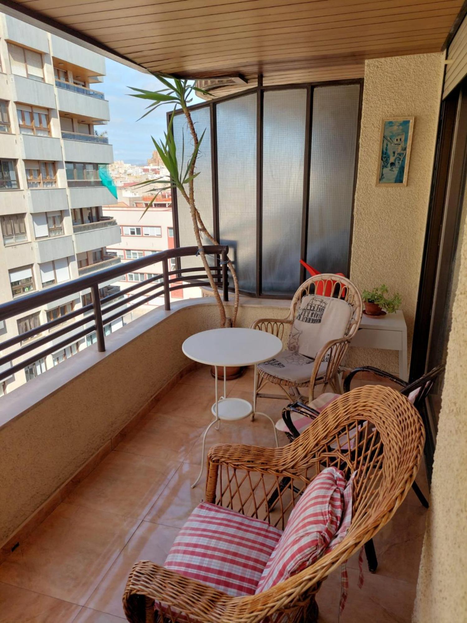 Apartment En Alicante, Plaza De Espana, Zona Mercado, Aa *