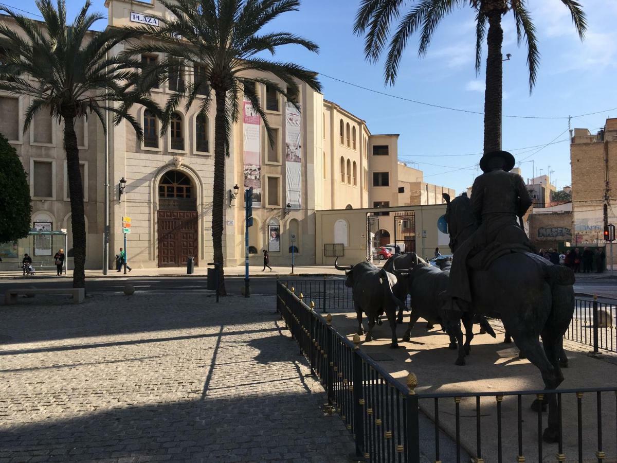 Apartment En Alicante, Plaza De Espana, Zona Mercado, Aa *